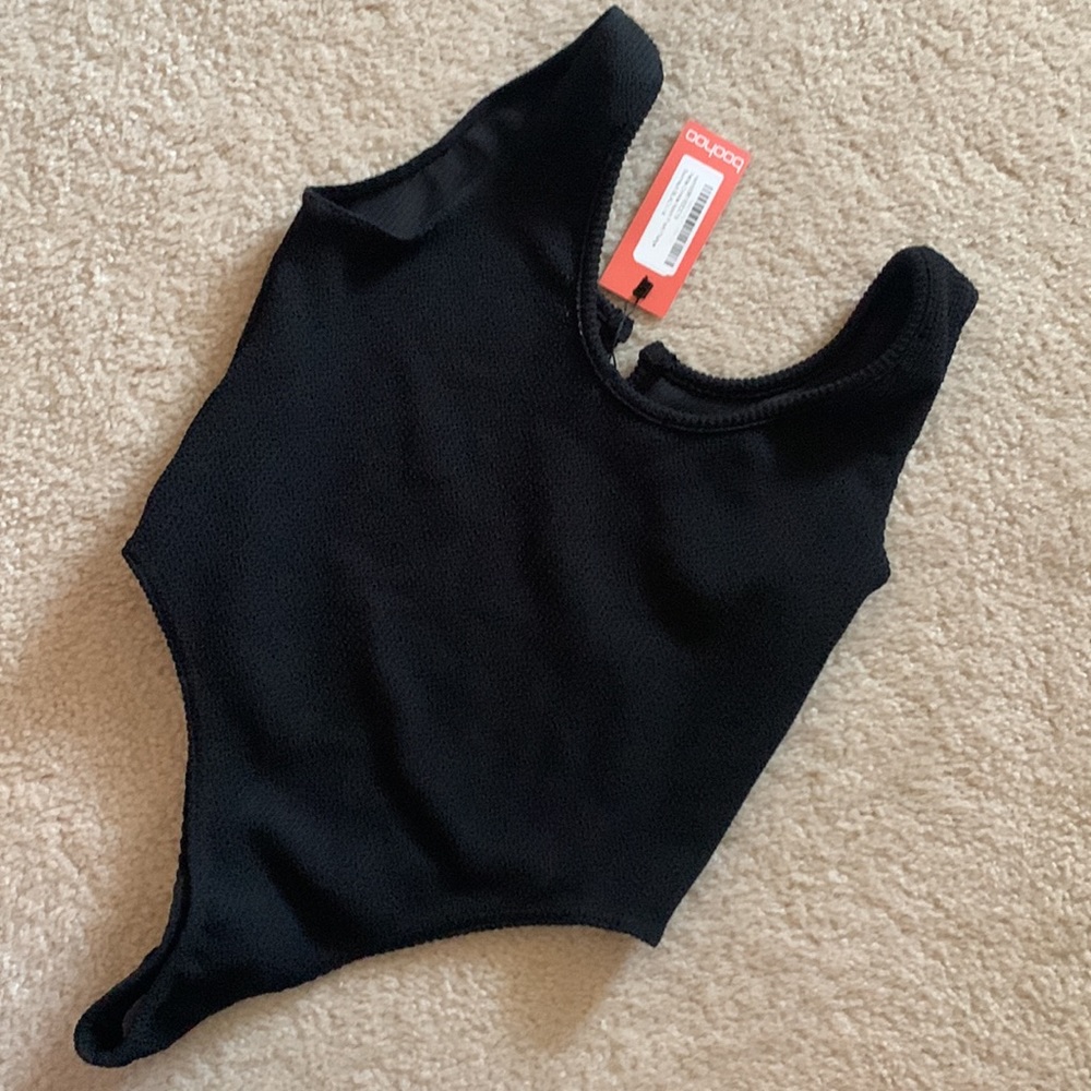 Petite cut, size 10 black Tonga Boohoo one piece swimsuit